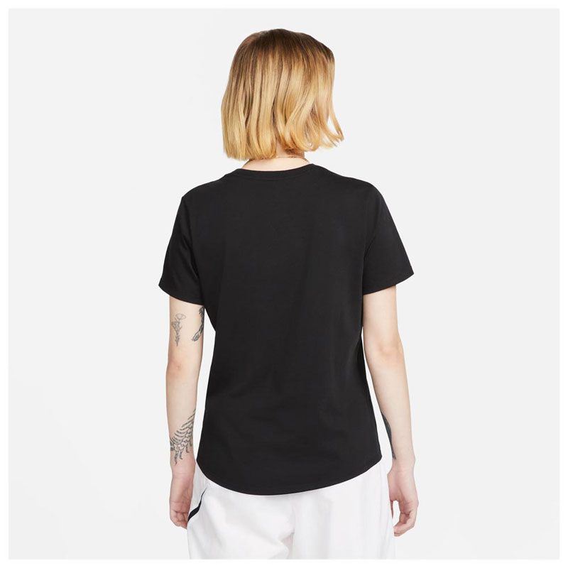 Nike Sportswear Club Essentials (DX7902-010)Γυναικείο Αθλητικό T-shirt Μαύρο