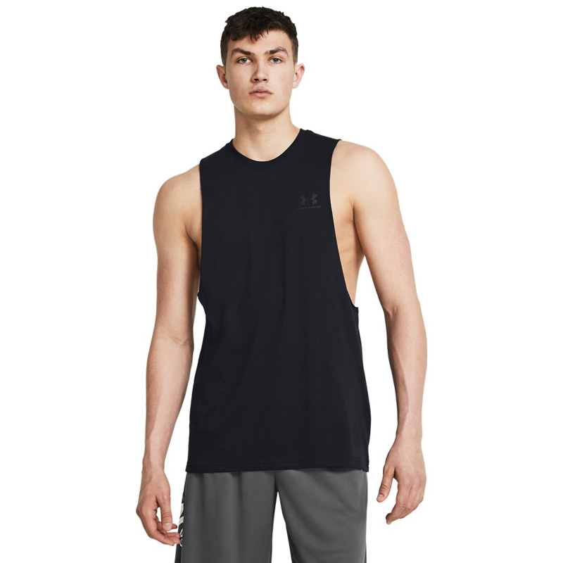 UNDER ARMOUR Left Chest Cut-Off (1329286-001)ΑΝΔΡΙΚΟ ΑΜΑΝΙΚΟ T-SHIRT ΜΑΥΡΟ