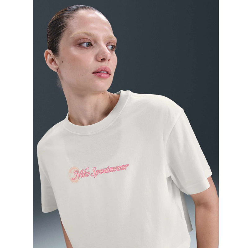 ΝΙΚΕ CLUB SPORTWEAR TEE (HV4947-110)ΓΥΝΑΙΚΕΙΟ T-SHIRT PALE IVORY ΝΙΚΕ CLUB SPORTWEAR TEE (HV4947-110)ΓΥΝΑΙΚΕΙΟ T-SHIRT PALE IVORY
