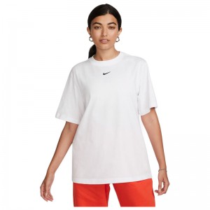 Nike Sportswear Essentials (FD4149-100) Γυναικείο T-shirt ΛΕΥΚΟ