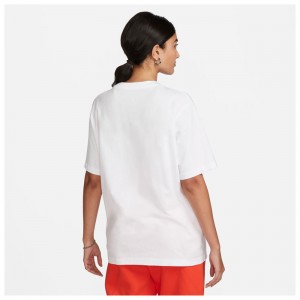 Nike Sportswear Essentials (FD4149-100) Γυναικείο T-shirt ΛΕΥΚΟ