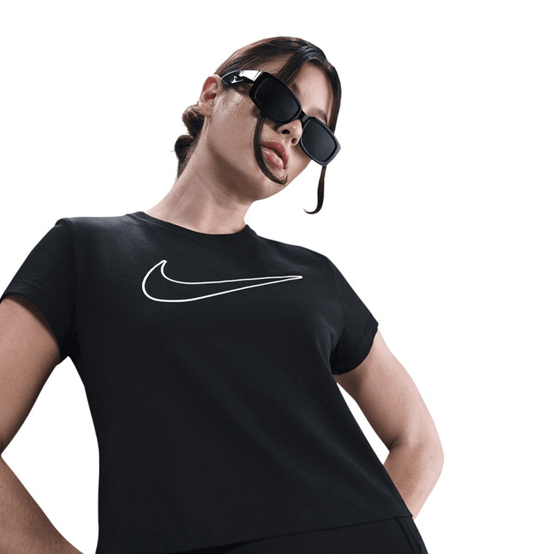 Nike Sportswear Graphic Tee (HV5002-010)Γυναικείο T-Shirt Μαυρο