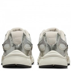 Nike V5 RNR WMNS (HQ7901-104)ΓΥΝΑΙΚΕΙΑ ΠΑΠΟΥΤΣΙΑ SUMMIT WHITE/LT OREWOOD BRN-SAIL-BLACK-VAST GREY
