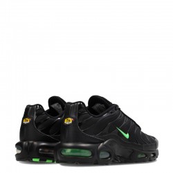 Nike Air Max Plus (DM0032-024)ΑΝΔΡΙΚΑ ΠΑΠΟΥΤΣΙΑ Black/Black/Green Strike