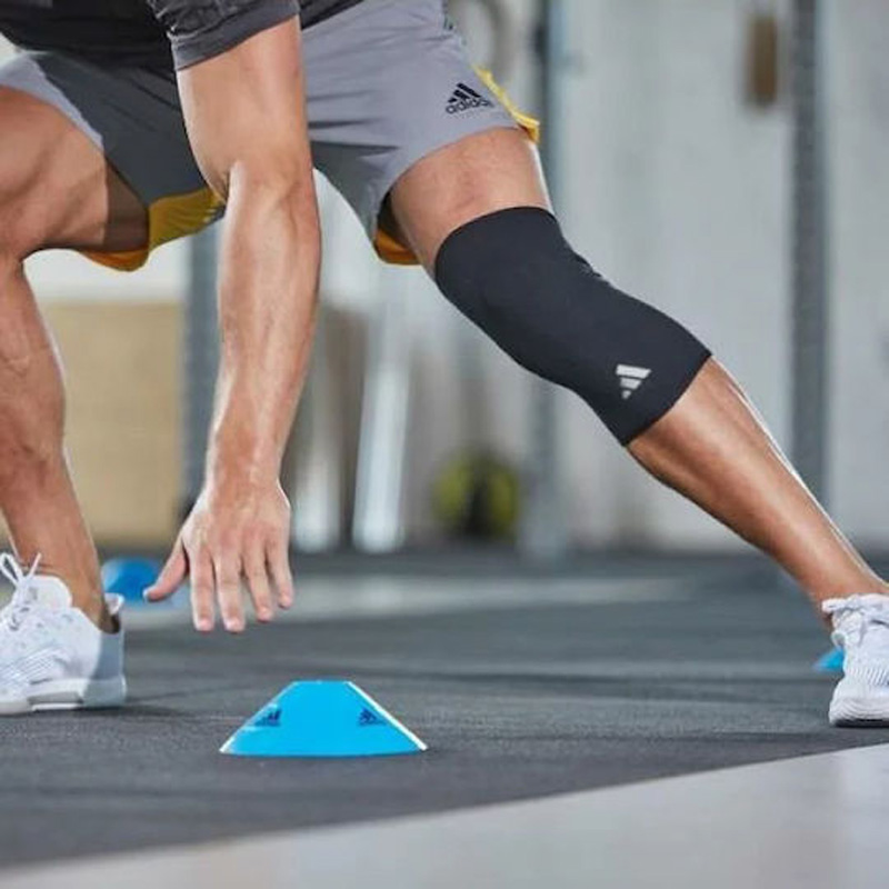 ADIDAS Knee Support XLARGE (ADSU-12424WH)ΜΑΥΡΗ ΕΠΙΓΟΝΑΤΙΔΑ