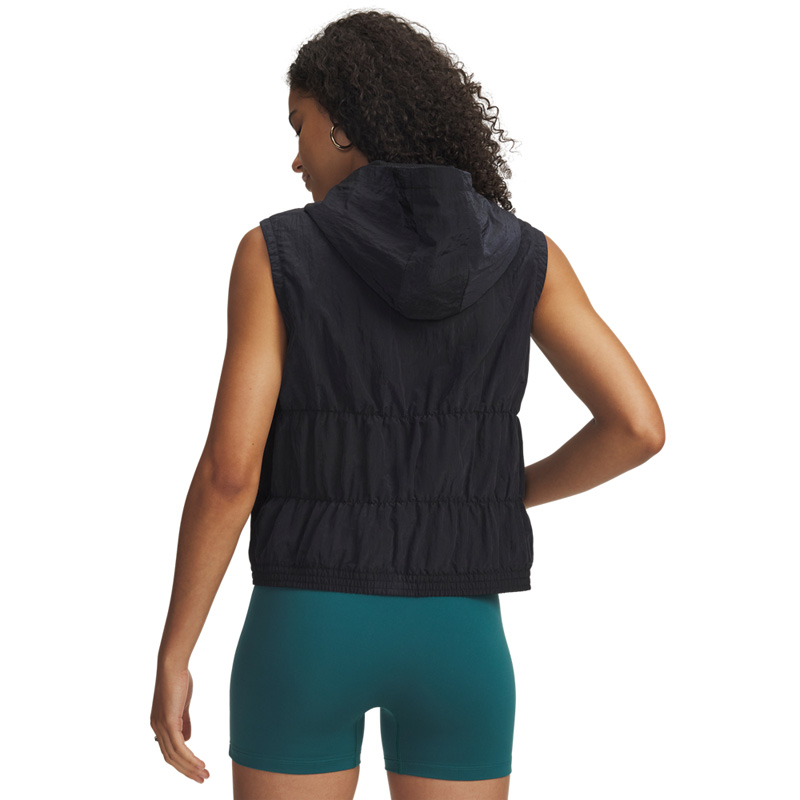 Under Armour UA Rival Woven Ruched Vest (6009679-001)ΓΥΝΑΙΚΕΙΑ ΑΜΑΝΙΚΗ ΖΑΚΕΤΑ ΜΑΥΡΗ