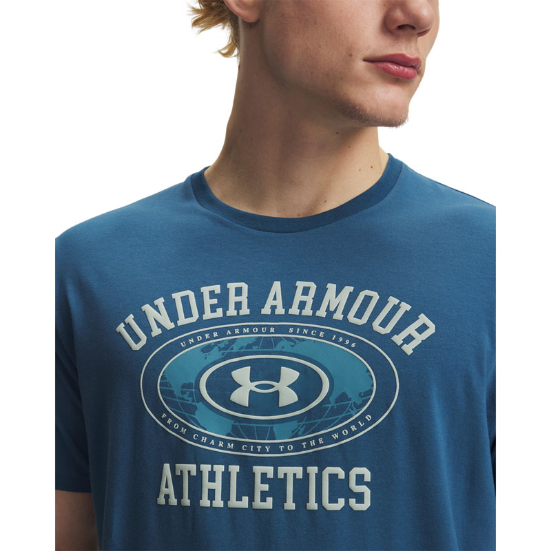 UNDER ARMOUR Globe Short-Sleeve T-Shirt (6009261-498)ΑΝΔΡΙΚΟ T-SHIRT Wham Blue/Atlas Green